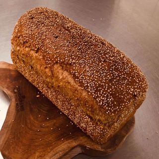Afbeelding van Grof volkoren sesamzaad tarwe brood