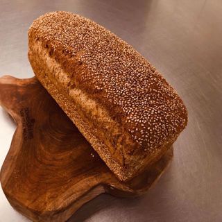 Afbeelding van Fijn volkoren sesamzaad tarwe brood